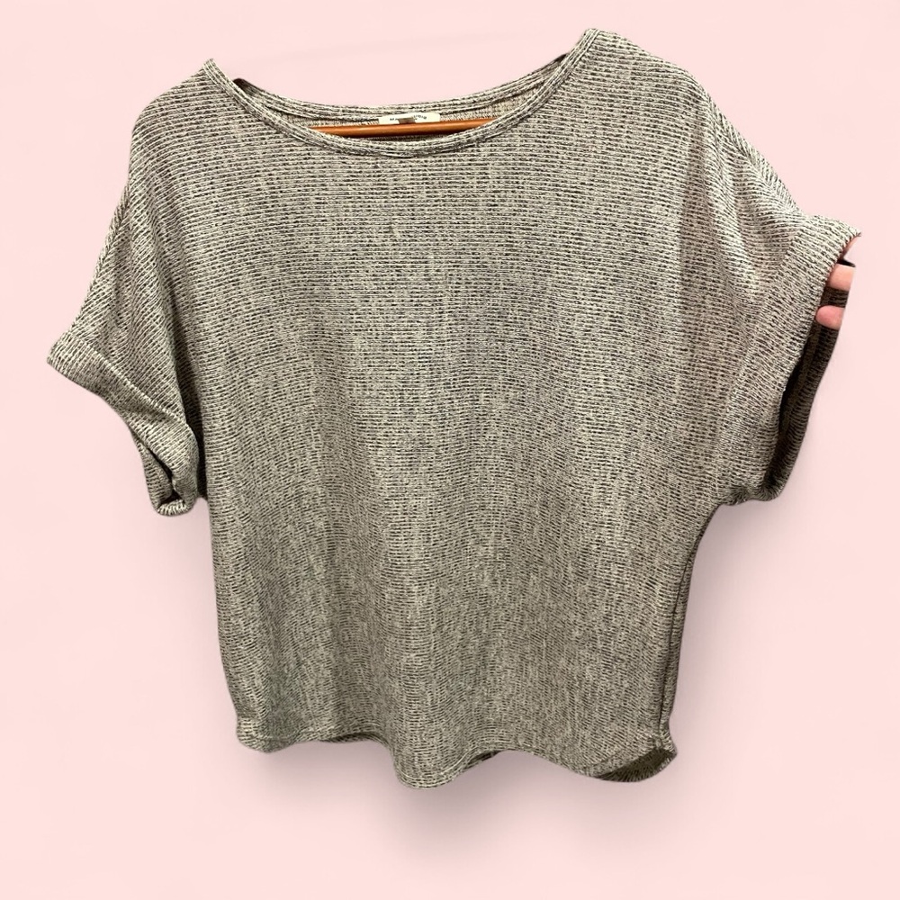 Cute cozy Max Studio relaxed short sleeve marled sweater sweatshirt top flowy